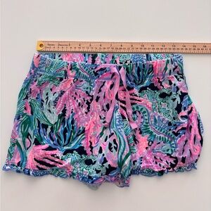 Lilly Pulitzer Pajama/Run Around Shorts Size SMALL